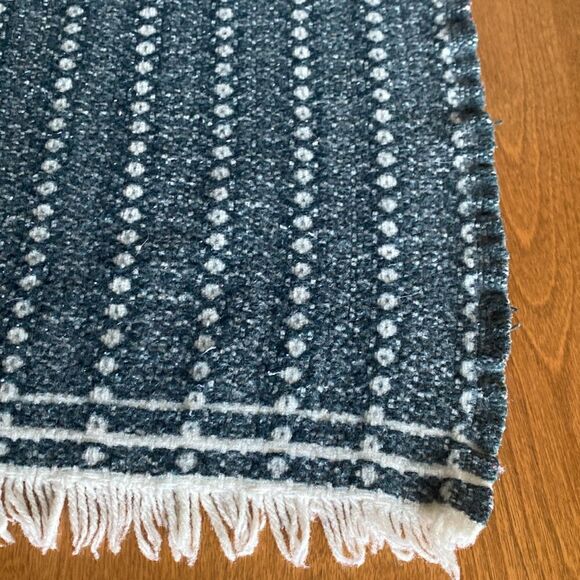 Vintage Amana Woolen Mills lap blanket - Picture 2 of 6